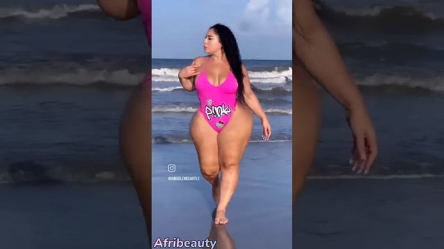 Selene Castle - Bio & Fact - Plus Size Curvy Fashion Model смотреть онлайн