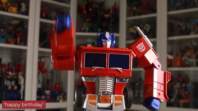 UNBOXING & REVIEW: Transformers Robosen Flagship self-transforming Optimus Prime смотреть онлайн