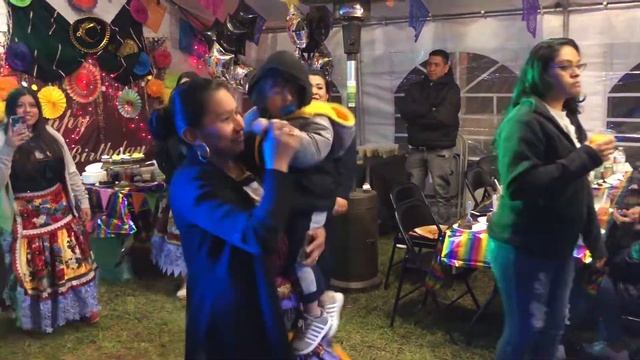 Festejando los cumpleaños de Joselin Herrera Carlos Sophia NC смотреть онлайн