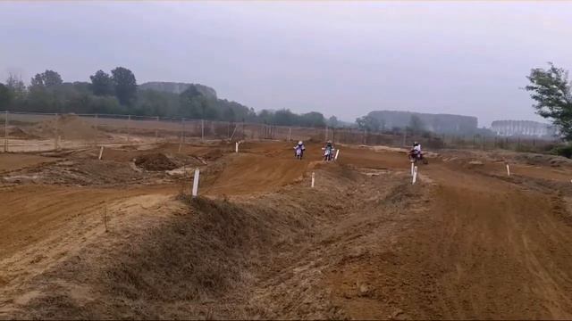 Pista Motocross Ottobiano смотреть онлайн