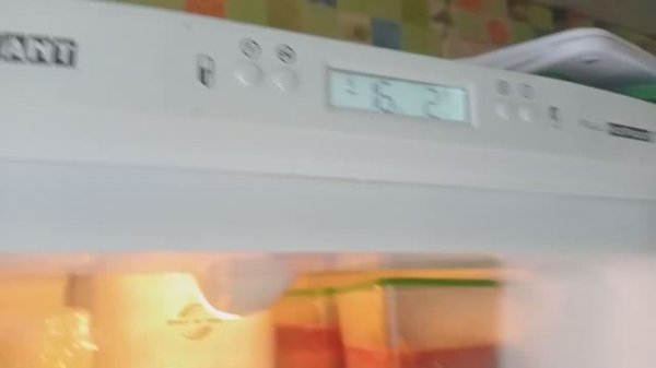 Холодильник Atlant ошибка E2