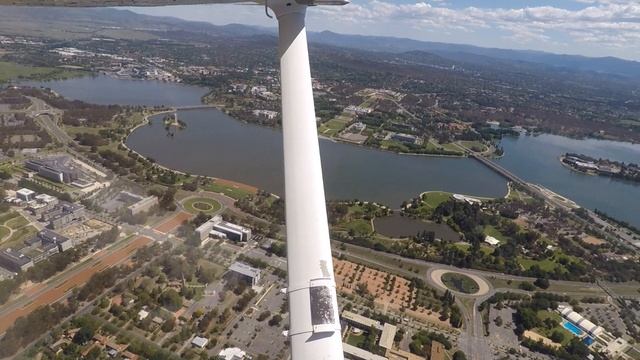 Departing Canberra including all Radio Calls Cessna 172 Bravo Sierra Victor 25 December 2018 смотреть онлайн
