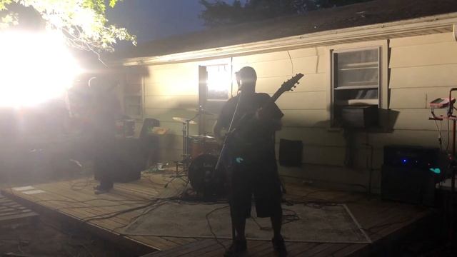 Harmonic Distortion смотреть онлайн