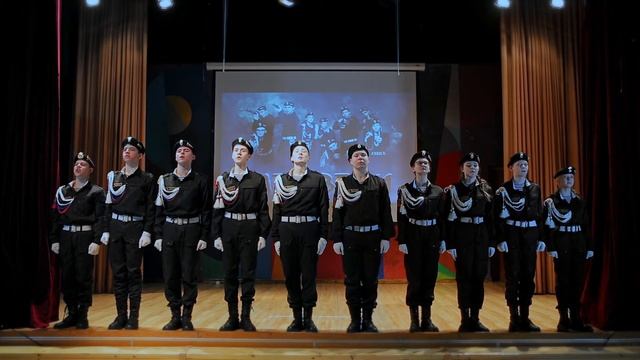 МБОУ «Центр образования п. Угольные Копи» Визитная карточка команды Медведи смотреть онлайн