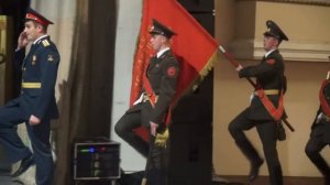 29 09 2013 Репетиция вноса и выноса знамени Ротой Почётного караула на Дне посвящённом 95 летию ВЛК
