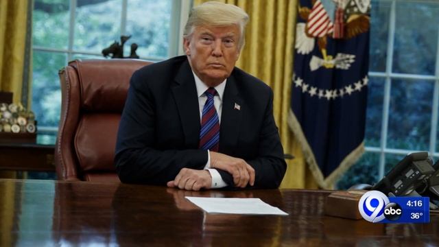 Amazon blames President Trump for losing Pentagon contract смотреть онлайн