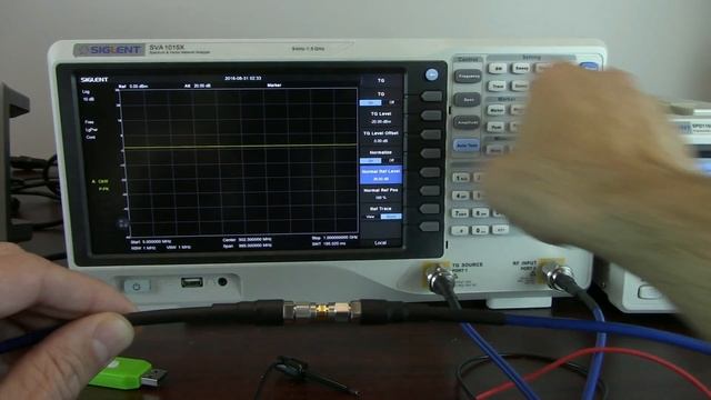 Amplifier gain verification with a spectrum analyzer and tracking generator смотреть онлайн
