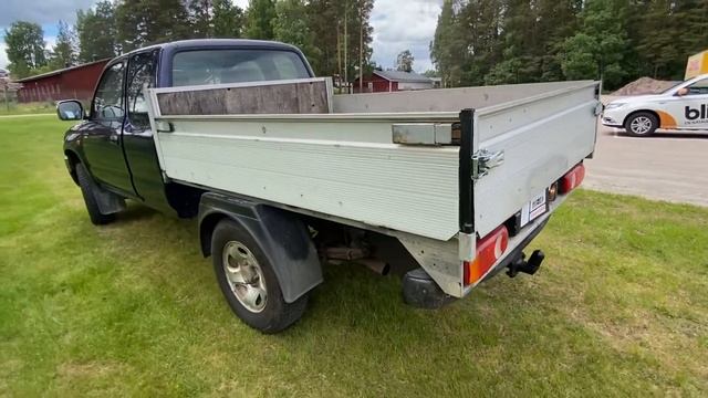 Toyota Hilux D4D 4WD смотреть онлайн