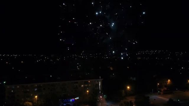 Фейерверк с высоты птичьего полета на свадьбе Бадмы и Занды