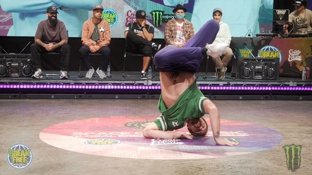 BBOY PALMER vs. GRAVITY // Space City Classic 2021 // MAIN CAMERA // SEMI FINALS смотреть онлайн