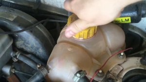 Выдавливает антифриз из расширительного бачка  Ланос / Автофактор