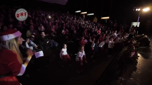 ČAROBNI ANIMATORI & PLESNI STUDIO D'N'F - PA RAM PAM PAM смотреть онлайн