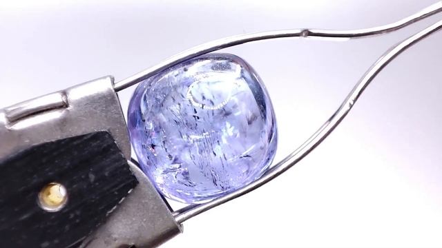 Кабошон: 6.87 ct. Танзанит, кушон. Танзания. + сертификат смотреть онлайн