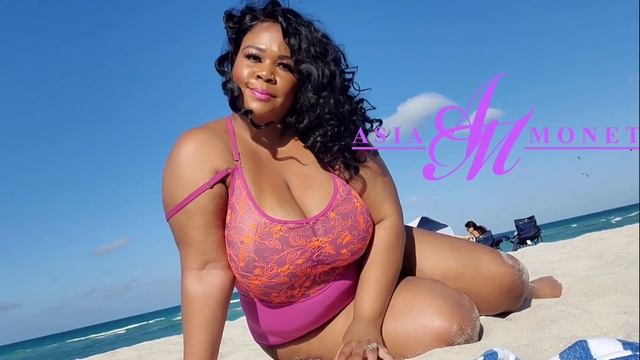 PLUS SIZE LINGERIE MODEL ASIA MONE’T  