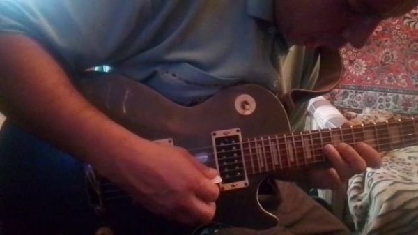 tapping cover pantera solo walk.mp4