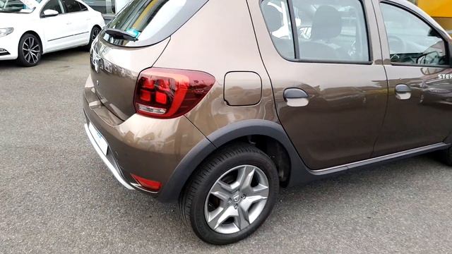 ST18CXX - 2018 Dacia Sandero Stepway Ambiance TCe 90 StartStop 12,495 смотреть онлайн