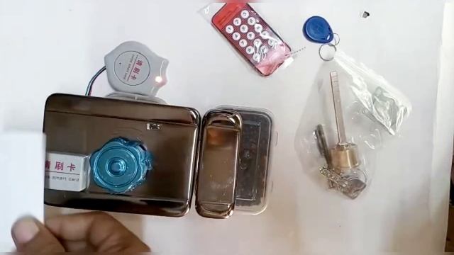cordless electronic hidden drawer lock remote operated door lock open by RFID tag or card смотреть онлайн