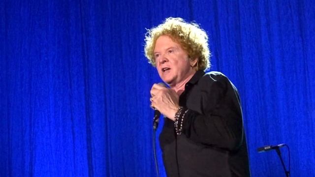 Simply Red "Home - live in Warsaw 24.10.2015 смотреть онлайн