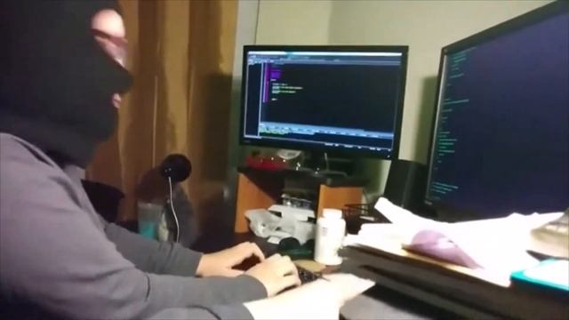 Хакер взламывает Пентагон. смотреть онлайн
