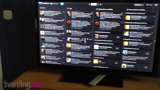 This is how great TweetDeck looks on my 40-inch Samsung Smart TV смотреть онлайн