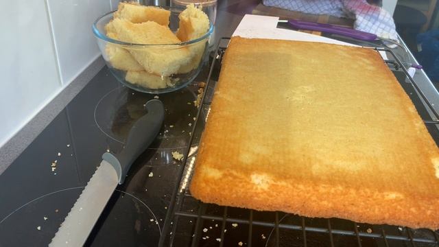 Letter Cake | Celebration Cakes смотреть онлайн
