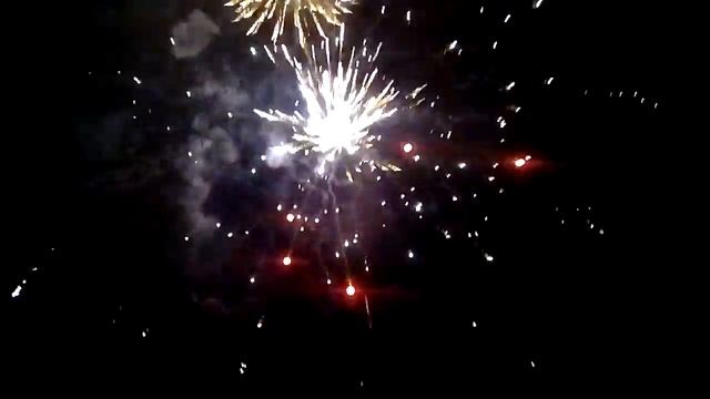 Салют в Дагомысе смотреть онлайн