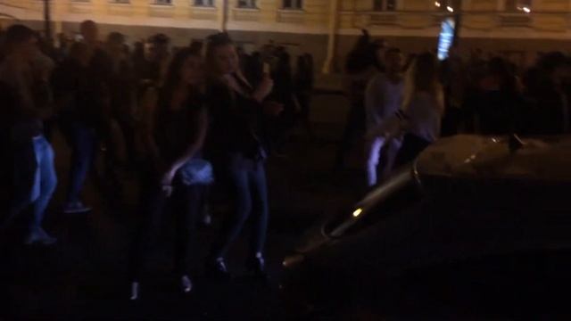 Сита-масита, сасита-мамасита, Дворцовая площадь смотреть онлайн