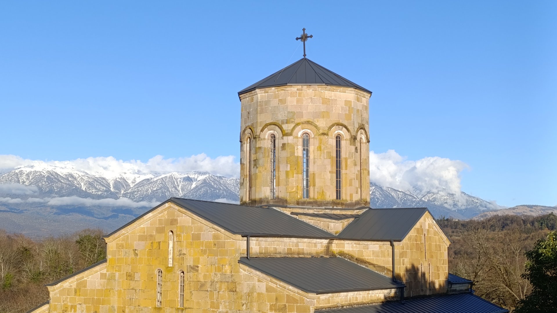 Снова в Моквском соборе смотреть онлайн