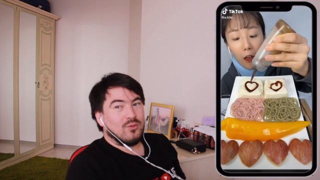 Влог #16 Что такое Тик Ток? / Реакция на Тик Ток