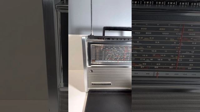 1970 National Panasonic FM/AM 11Band Receiver Model RF-5000A (Video For EBay Listing) смотреть онлайн