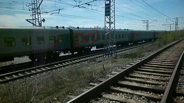 Электровоз ЧС7-245 с поездом №124В Белгород — Новосибирск смотреть онлайн