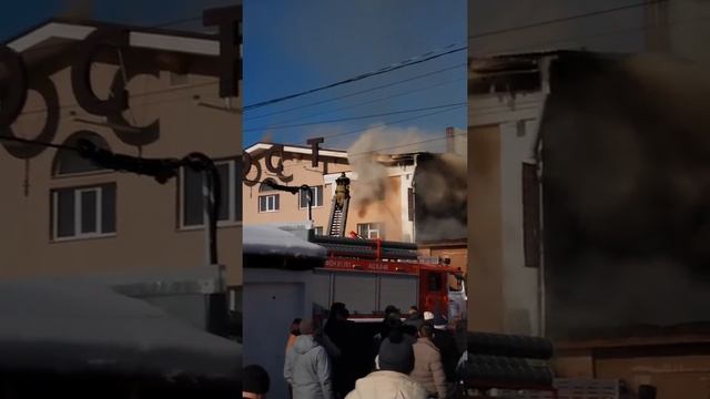 🔥🔥 Крупный пожар в Пензенской области россии: в городе Кузнецк горит ТЦ. смотреть онлайн