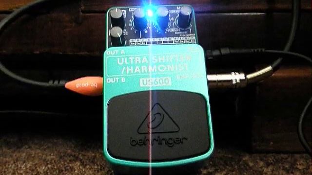 BEHRINGER US600 ULTRA SHIFTER/HARMONIST and harmonica смотреть онлайн