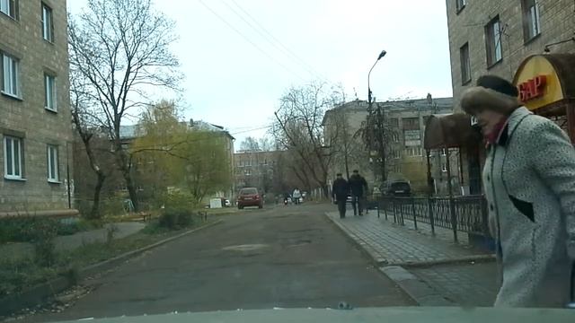 Используя дворик с лева разворот. смотреть онлайн