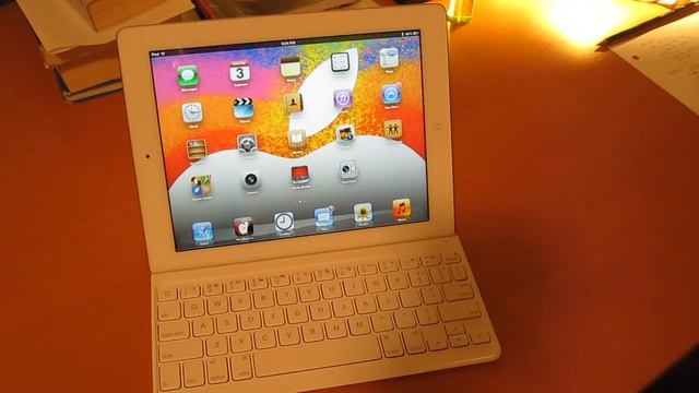 Logitech Ultrathin Keyboard/Case for iPad Review смотреть онлайн