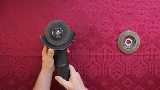 Как ОТКРУТИТЬ диск на болгарке БЕЗ КЛЮЧА | Лайфхак для УШМ как открутить гайку смотреть онлайн