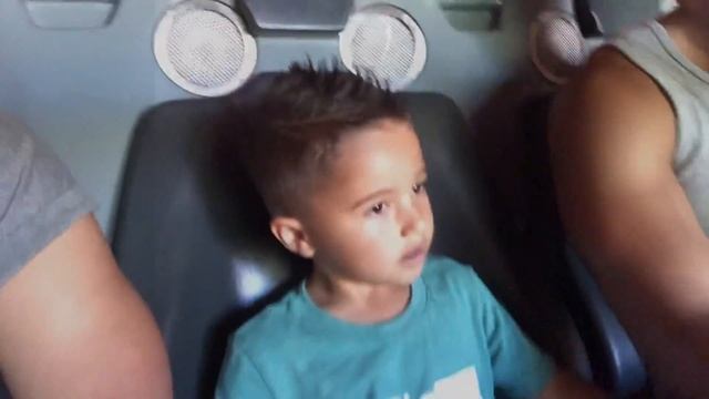 KID TRIES FIRST ROLLERCOASTER! FUNNY FIRST REACTION! Disneyland Radiator Springs Lightning McQueen! смотреть онлайн
