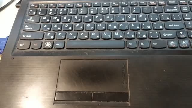 Из ноутбука с разбитым экраном сделал компьютер смотреть онлайн