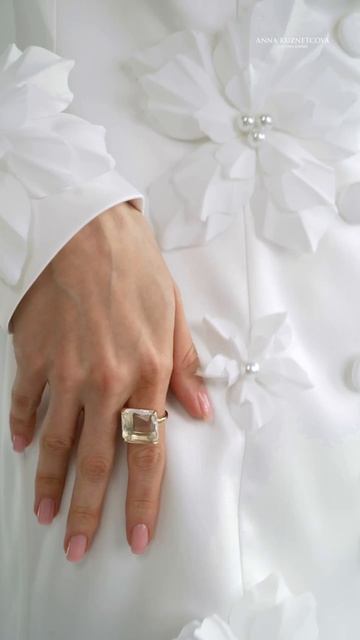 Свадебное платье Инна из коллекции «Дорога в небо» от бренда Anna Kuznetcova