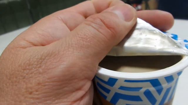 I  Lidl Milbona Latte Macchiato Chilled Coffee Drink охлаждённый кофе Англия UK England 20191012