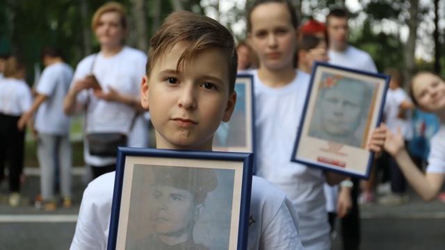 Шествие "Бесмертный полк" смотреть онлайн