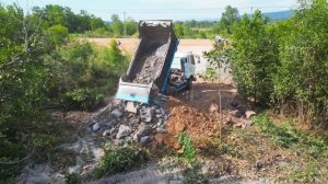 Строительство, начало засыпки новой дороги