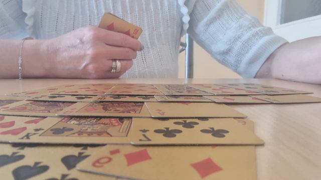 ЧЕРВОВАЯ ДАМА 👩 ,пойти в новые или остаться в старых отношениях???????💖💖💖💖💖💖💯💯💯💯💯💯💯 смотреть онлайн