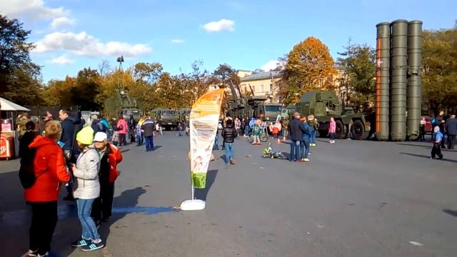 Гуляние в Красном селе,29 сентября смотреть онлайн