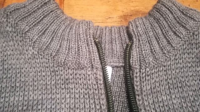 Österreichisches Bundesheer Alpin Pullover Austrian Army vs. Schweizer Armee Pullover ,,Wullesau''. смотреть онлайн