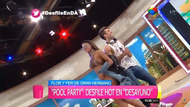 "Pool Party", desfile hot en Desayuno Americano