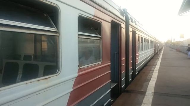 ЭР2-1247 На станции Перерва смотреть онлайн