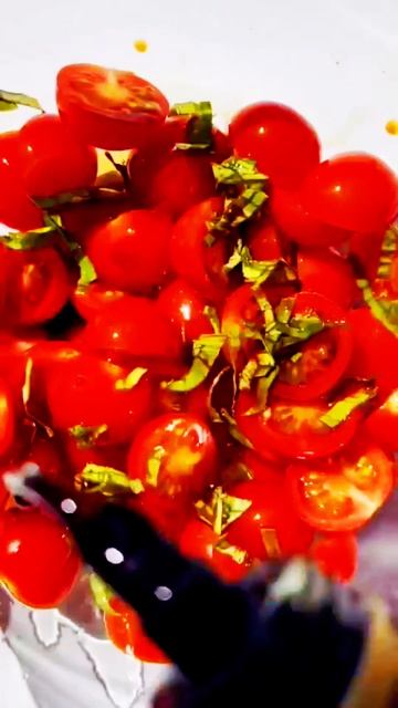 Салат Капрезе с Бурратой