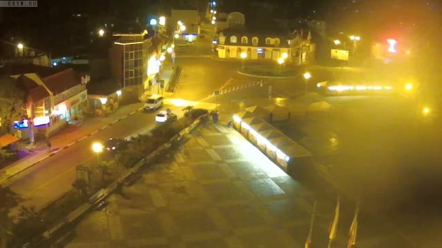 Вебкамера "Площадь Советская". Запись 22.10.2017 21:00:04 смотреть онлайн