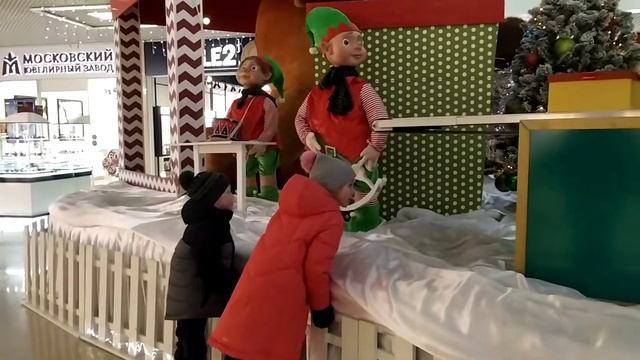 Красная площадь . Новогодняя инсталляция 2022 г смотреть онлайн